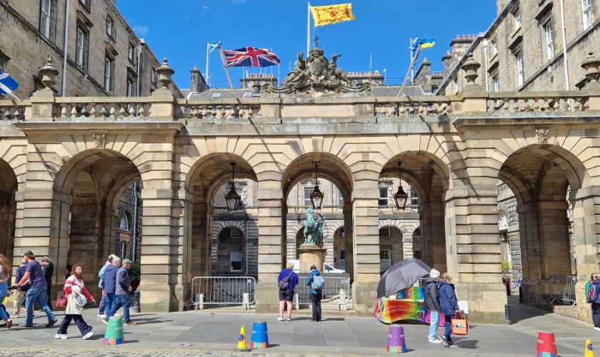 Edinburgh City Chambers walking tour