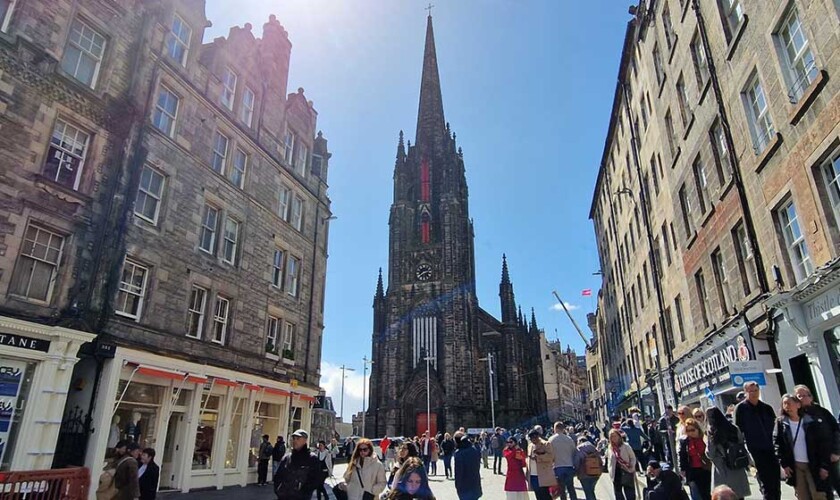 Edinburgh's Royal Mile on the free tour