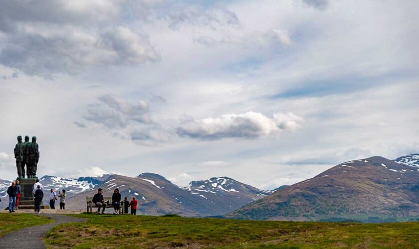 Commando Memorial and Loch Ness tour