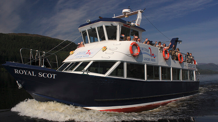 Tourist cruise on Loch Ness